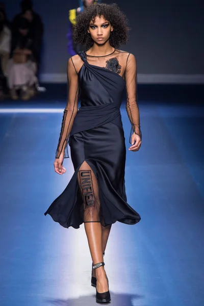Look 34